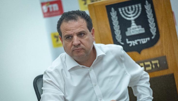 "לא רק שאני לא מגנה את מפגיני הימין נגד אימן עודה, אני גאה בהם"