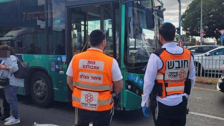 אסון בחדרה: "קיבל סיוע ראשוני בזירה ולאחר מכן פונה במצב קשה לבית חולים"