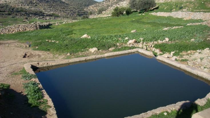 תופעה מסוכנת בבנימין: גדר תיל במעיין
