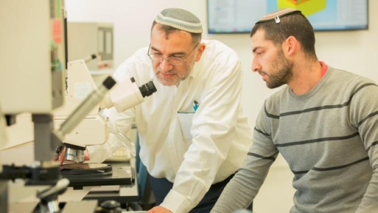 במרכז האקדמי לב, יוצרים את הלווין הבא 