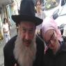 עם עוז זהבי וליאנה עיון (מאחורינו) מצילומים לבת השוטר צילום: ללא ברנז'ה