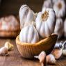 שום, יש דרך קלה צילום: Marian Weyo,Shutterstock אוכל