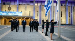 הדגל יורד לחצי התורן צילום: נועם מושקוביץ- דוברות הכנסת חדשות