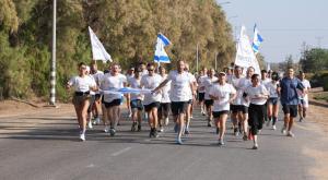 המשלחת במרתון צילום: מאיר פבלובסקי "משפחה אחת" חדשות