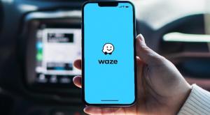 אפליקציית waze צילום: Shutterstock חדשות