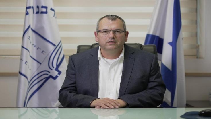 מורדם ומונשם: קורת בטון נפלה על מנכ"ל הרבנות הראשית היוצא