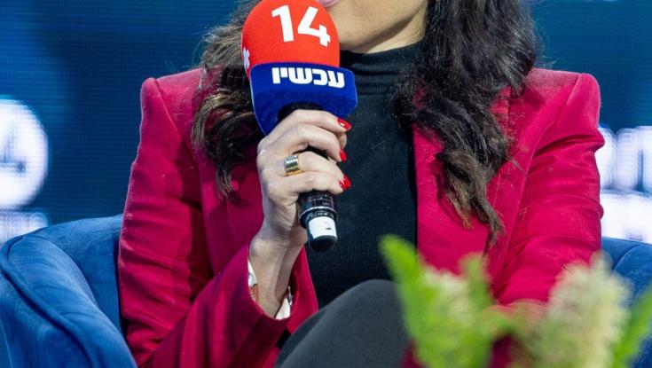 שינוי על המסך: מגישת ערוץ 14 נפרדה בשידור