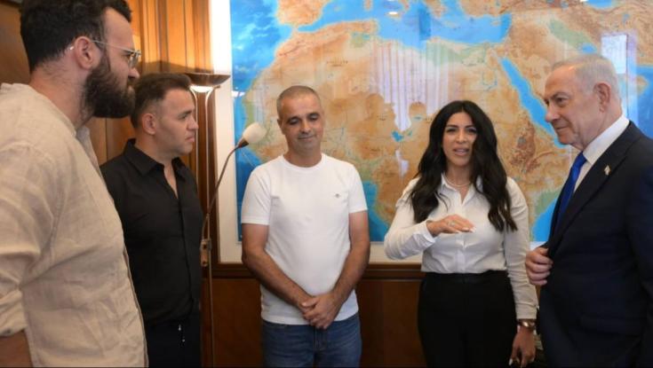 נתניהו נפגש עם כל גיבורי הטיסה: "תשיאו משואה ביום העצמאות"
