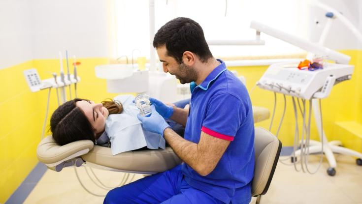 חוששים מכאב אצל רופא שיניים? כך תעברו טיפול שיניים שקט ונטול חרדות