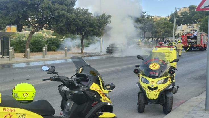 ניסיון חיסול בירושלים: עבריין מוכר ובנו נפצעו קשה מפיצוץ רכב