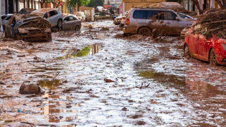 נמל התעופה הוצף והטיסות בוטלו: הצפות קשות בספרד