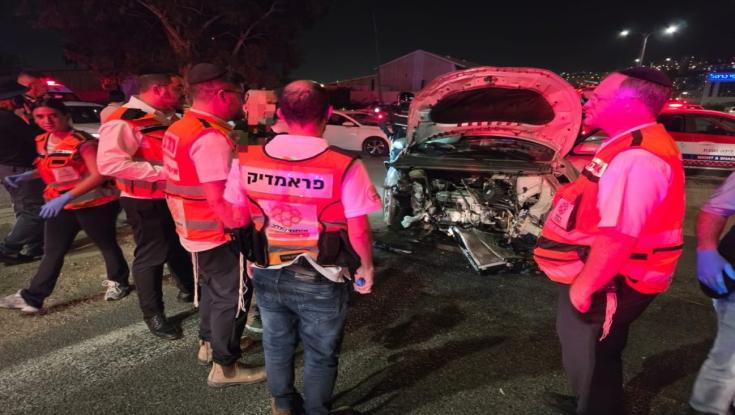 אסון בנמל חיפה: ארבעה פצועים, בהם צעירה במצב קשה