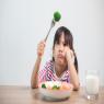 ילדה בררנית באוכל צילום: STOCK,Shutterstock הורים וילדים