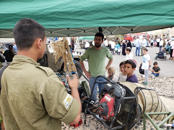 מסיירים בבסיסי צה"ל