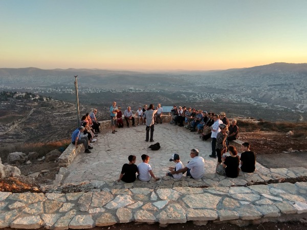 תיירים מארה"ב בהר כביר