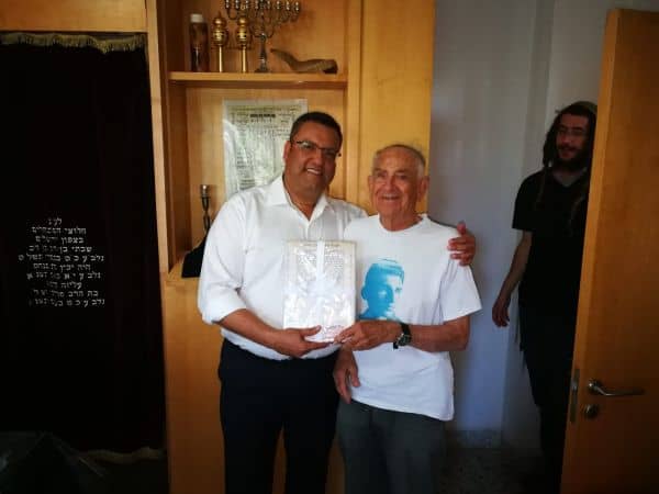 משה ליאון בסיור בביקור בבית השבעה