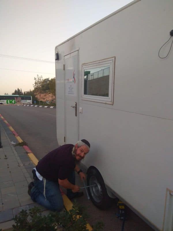 הקראוון התקול