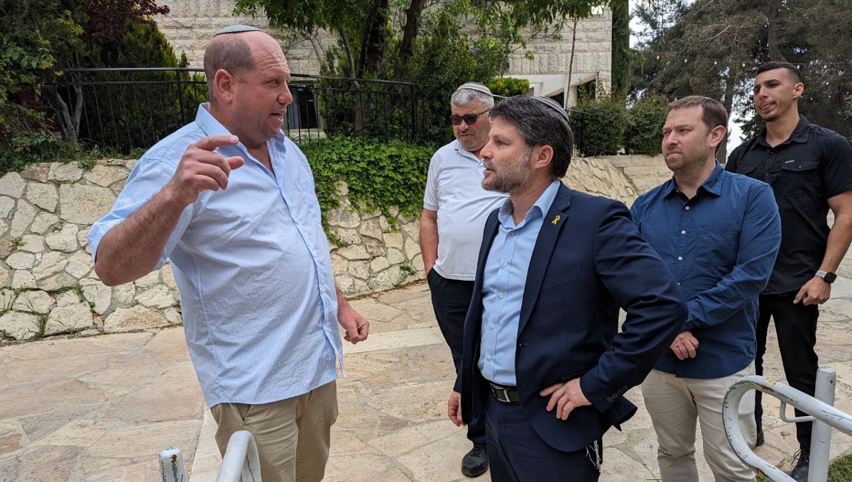 בצלאל סמוטריץ יחד עם ירון רוזנטל