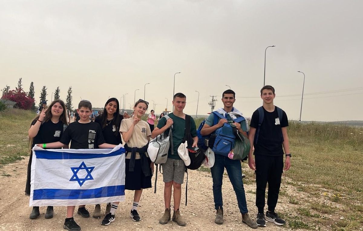 החניכים במסע