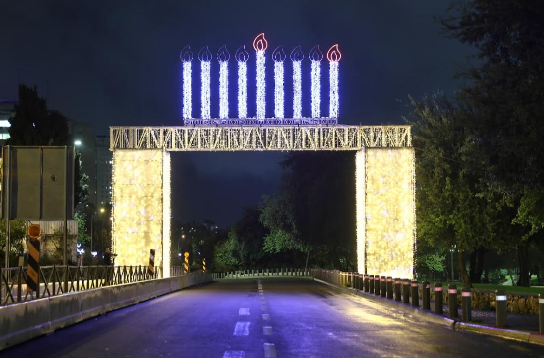 חנוכיות בכל מקום