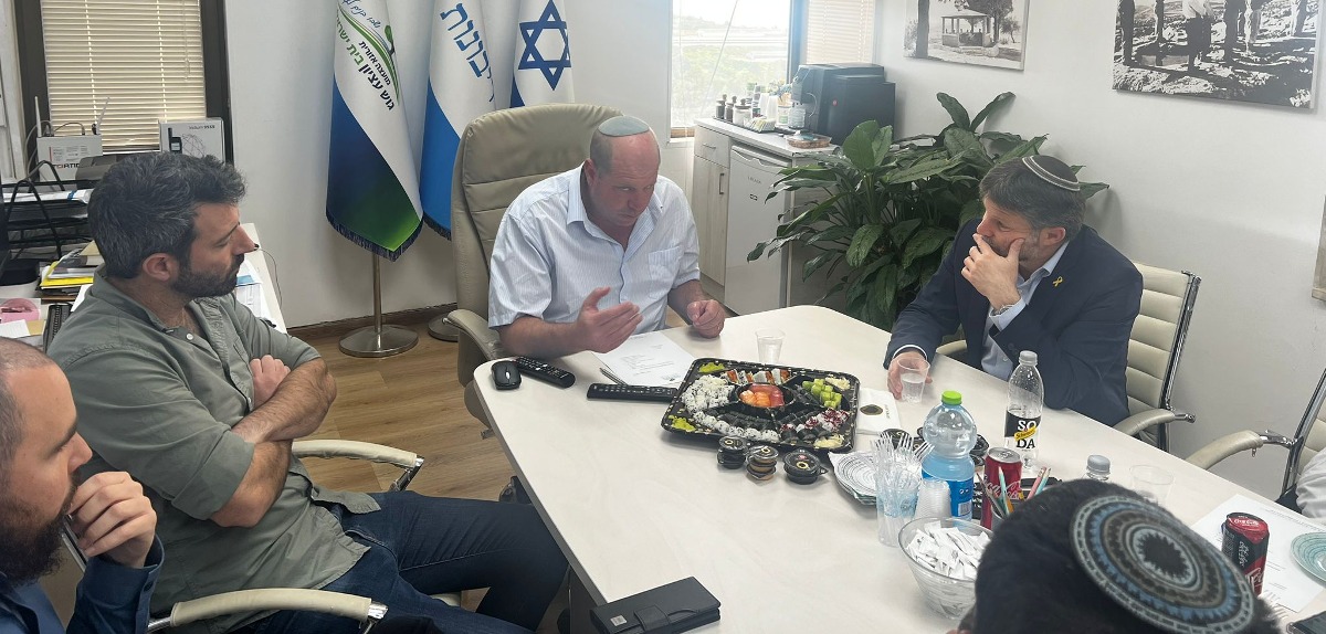 ישיבת עבודה בגוש עציון