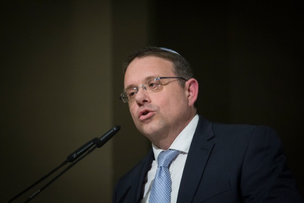 יעקב חגואל | ראש ממשלת צרפת צריך לגנות את האירוע ולטפל בתופעה