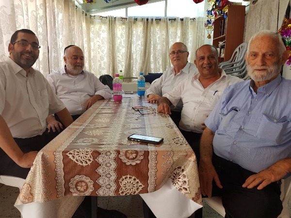 יו"ר הבית היהודי בעיר שלמה גורי עם וותיקי הליכוד