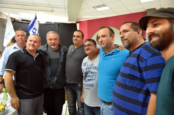 בביקור בכרם שלום