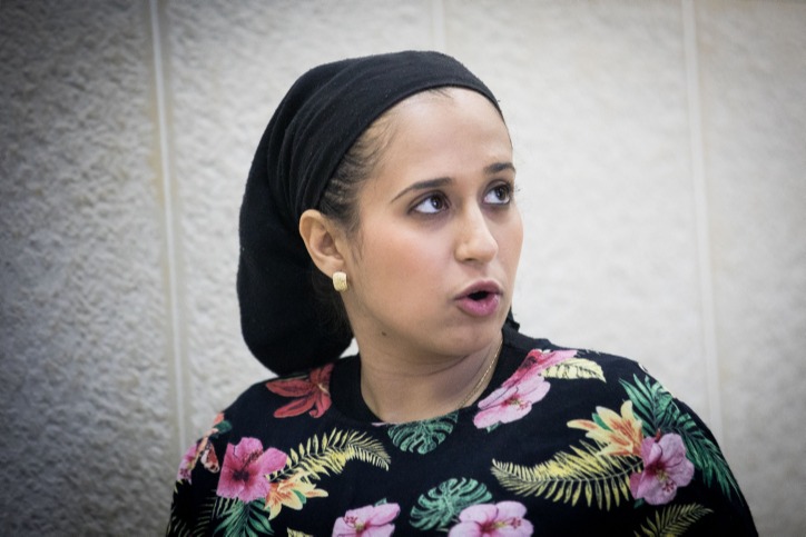 שירה רבן, העובדת לשעבר שתובעת את שרה נתניהו