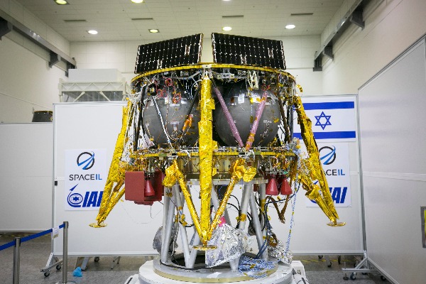 החללית הישראלית של spaceIL