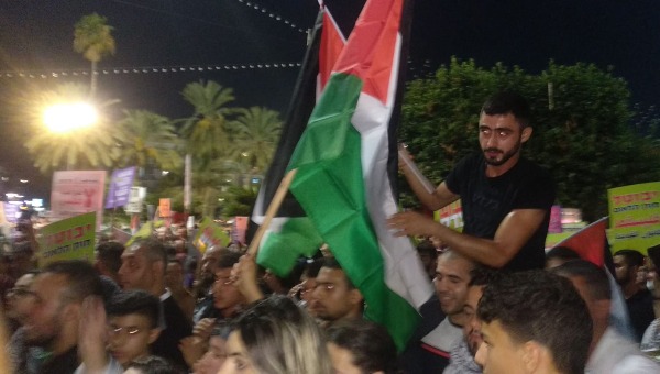 דגלי פלשתין בתל אביב