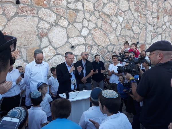השר יריב לוין בטקס
