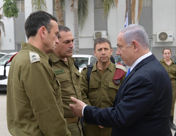 נתניהו עם בכירי פיקוד הדרום
