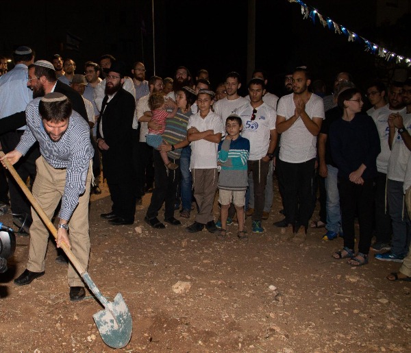 ח"כ סמוטריץ בהנחת אבן הפינה