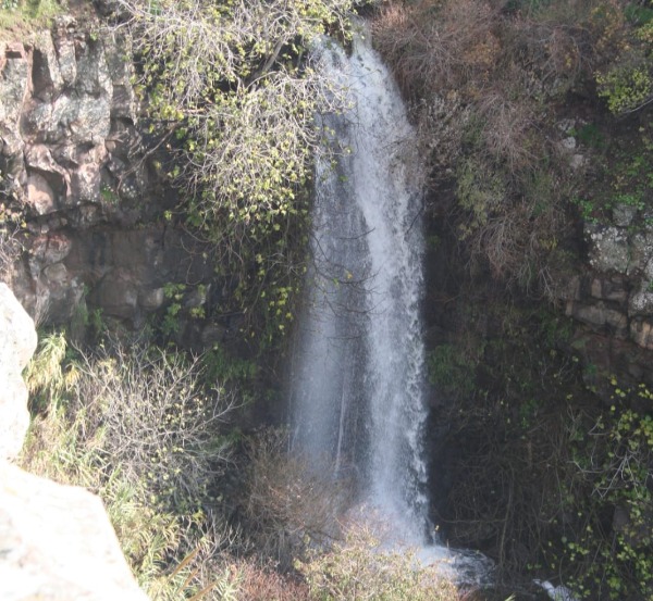 זרימה במפל עיט ברמת הגולן, בסוף השבוע