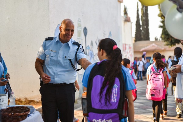 המשטרה בפתיחת שנת הלימודים. ארכיון
