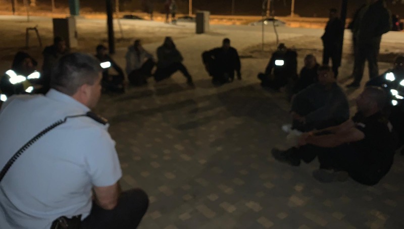 מפגש בין השוטרים לראשי המשפחות הבדואיות
