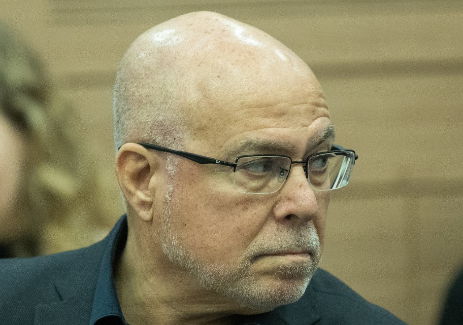 צביקה פוגל | 