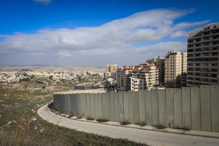 קטע של גדר הביטחון ליד פסגת זאב