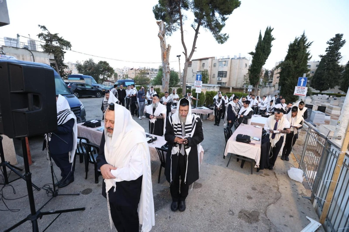 ש"ס פותחת את יום הבחירות