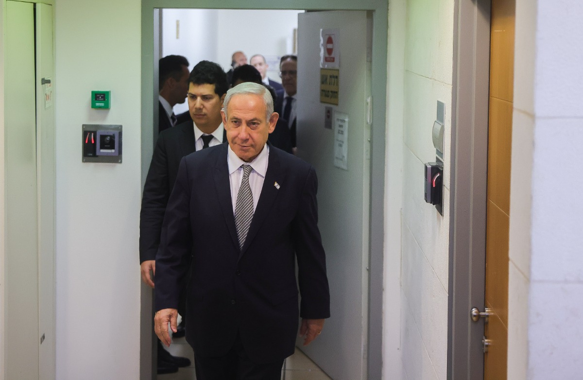 בנימין נתניהו מגיע למסור עדות | 