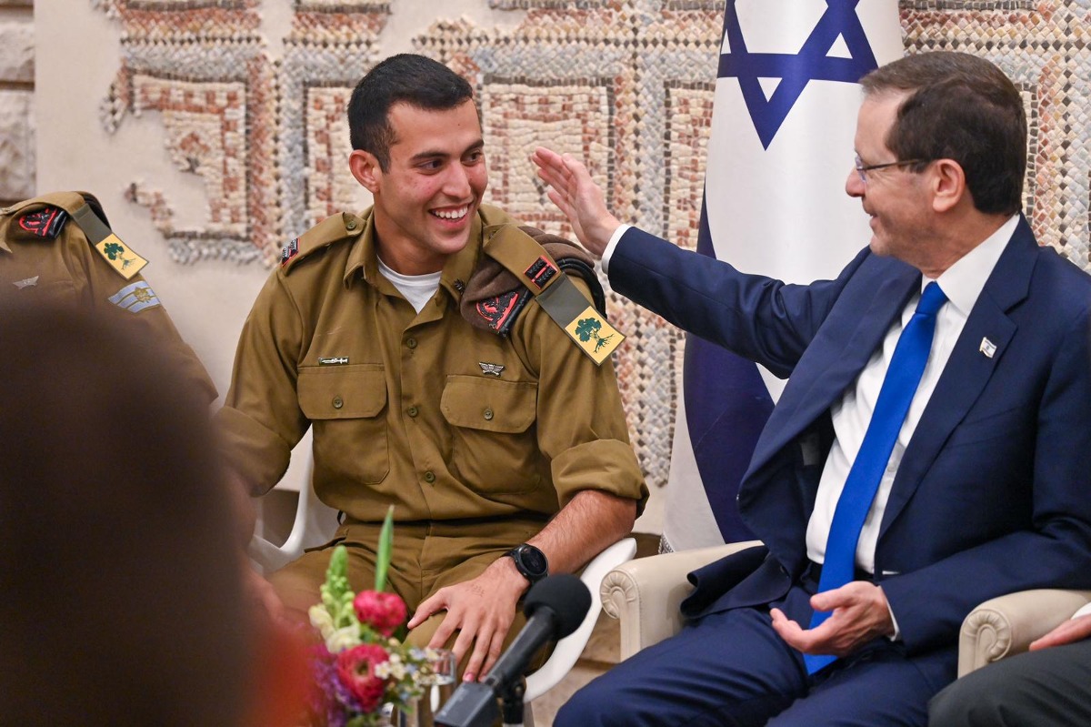 הנשיא וסגן עומרי | 