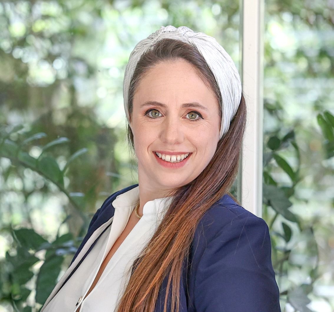 מועמדת סרוגה. עדי פרילינג אנקורי | 