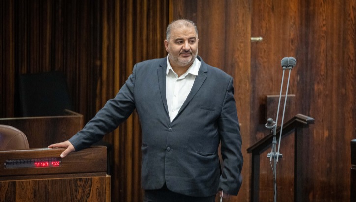 מנסור עבאס