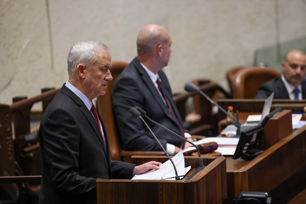 בני גנץ במליאה | 