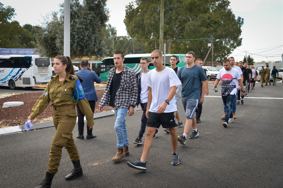 מתגייסים טריים | 