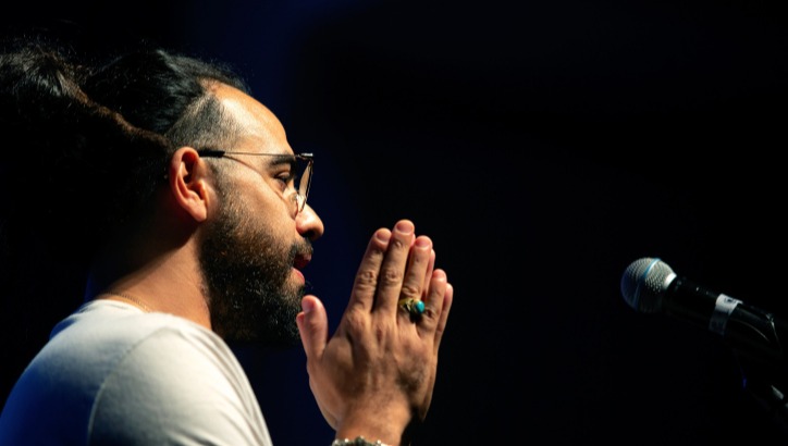 בניה ברבי בשיר חדש כמה רקדנו צפו בקליפ כיפה