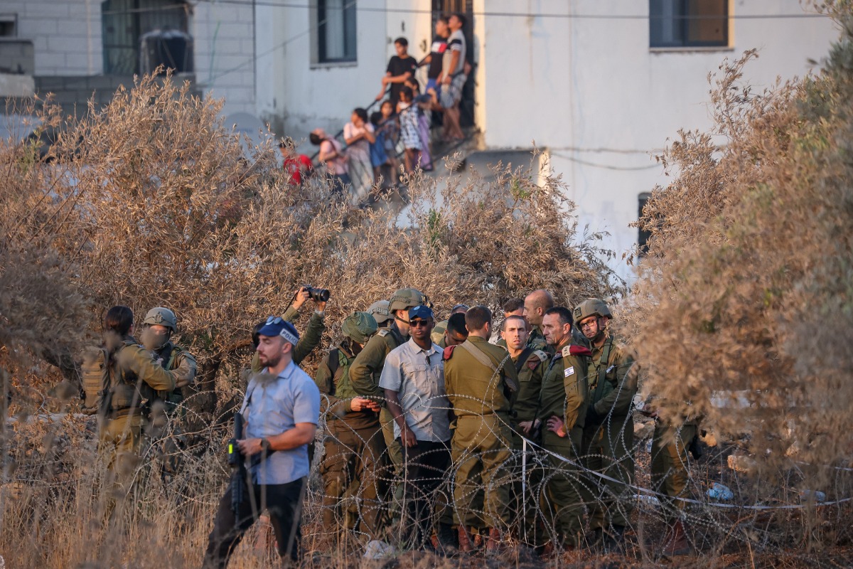 הרמטכ"ל הלוי וקצינים בכירים בחווארה, אתמול | 