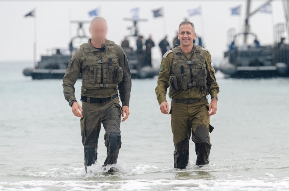 הרמטכ"ל ומש"ט 13 בביקור הרמטכ"ל בחיל הים