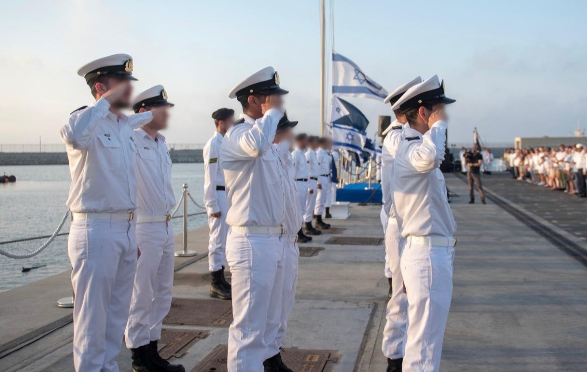 בוגרי קורס 121 בטקס בבה"ד חיל הים